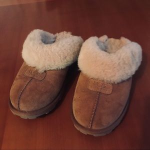 Ugg Chestnut Slipper